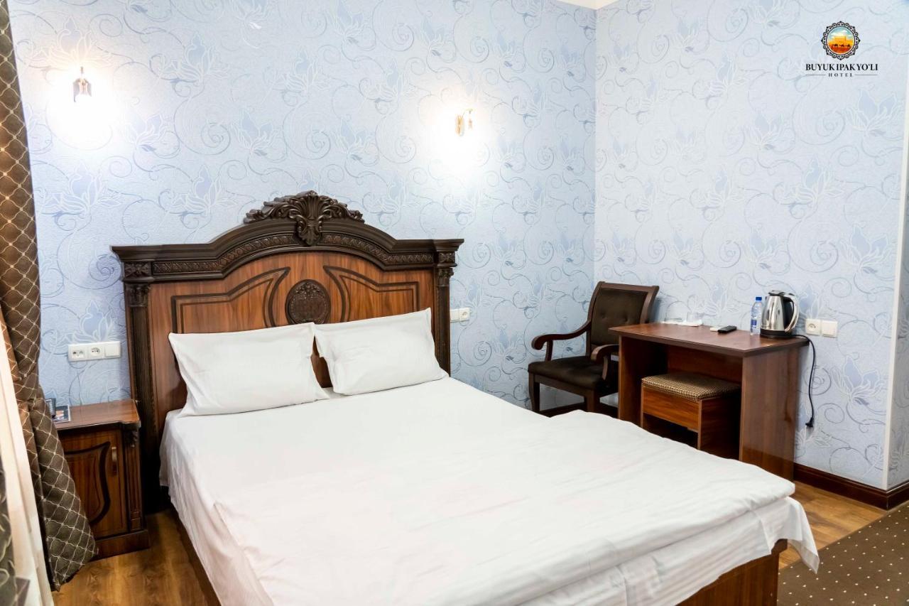 Buyuk Ipak Yo'Li Hotel Namangán Kültér fotó